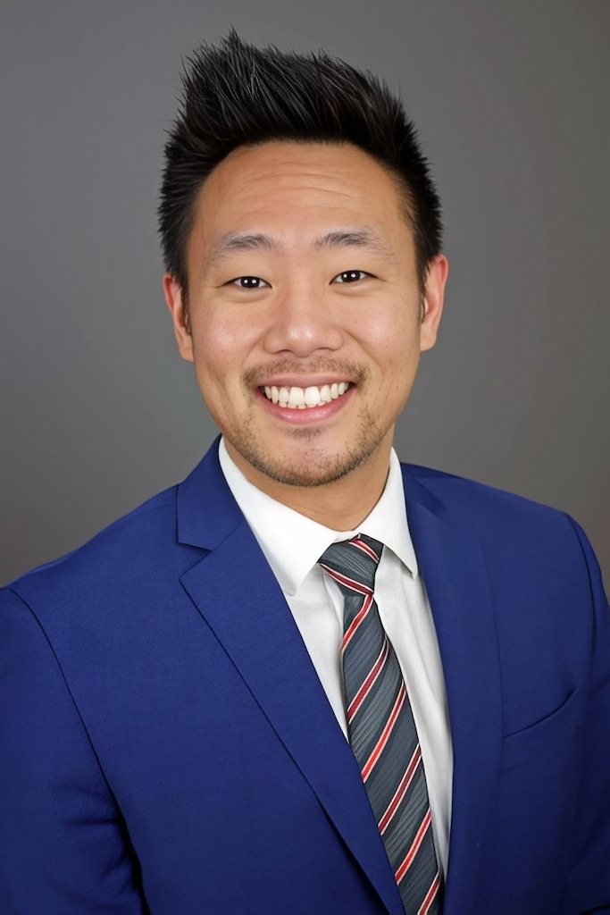 Dr. Samuel Kang (Associate) Headshot New Website Elias PanomitrosEdit